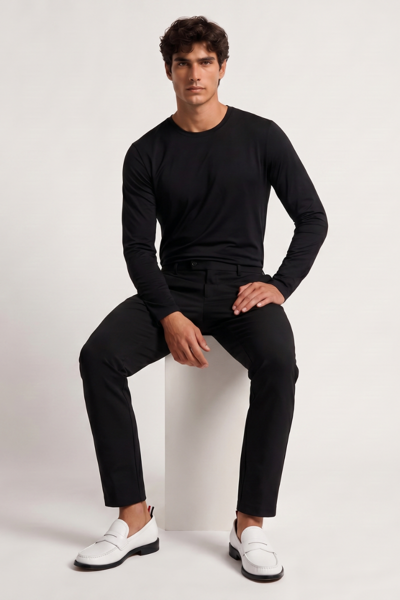 NOURÉ Midnight Black Longsleeve T-Shirt