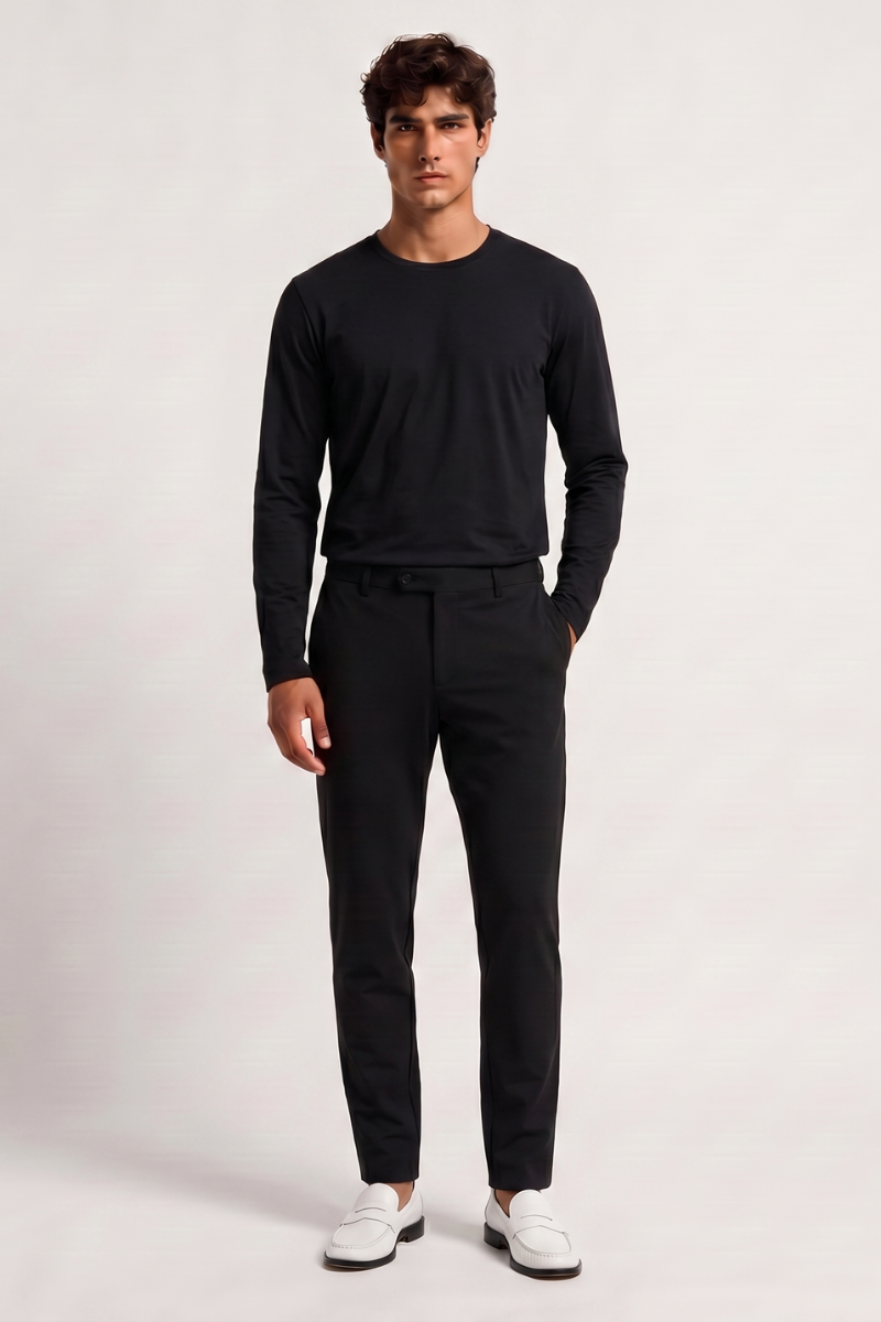 NOURÉ Midnight Black Longsleeve T-Shirt