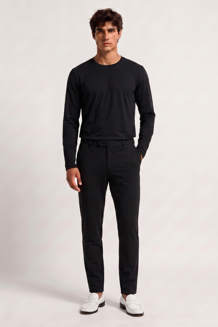 NOURÉ Midnight Black Longsleeve T-Shirt