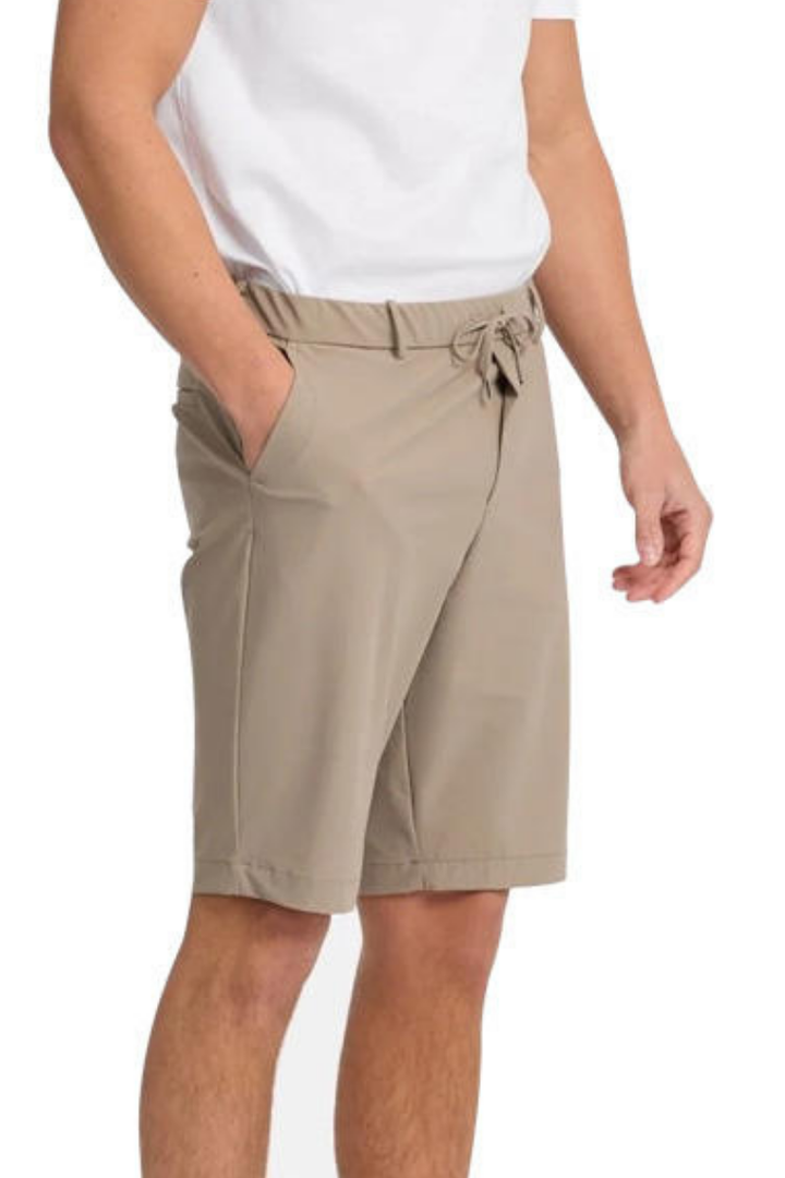 NOURÉ Light Beige Urban Tech Shorts